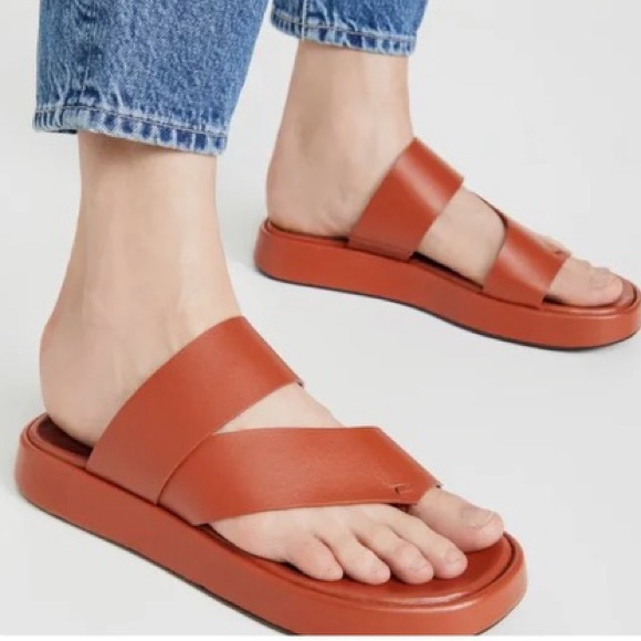 Staud - Picture 2 of 7